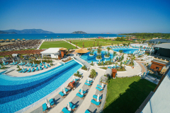 serapool-liberty-fabay-hotel-hotels-archello.1676026855.5173